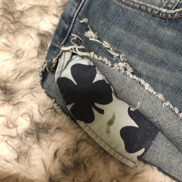 Distressed Lucky Brand Jean Shorts - Picture 4 of 4